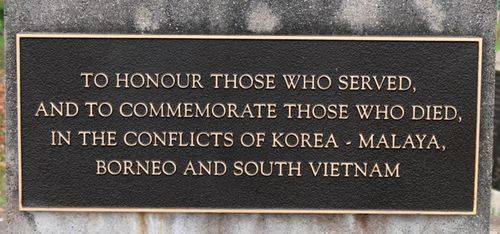 Dunkeld & District Memorial Park : 12-May-2013 Dunkeld & District Memorial Park : 12-May-2013