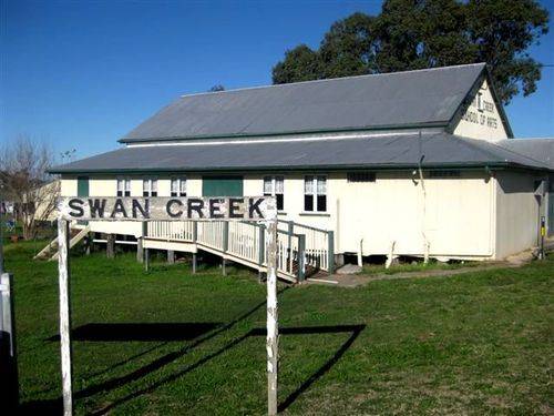 Swan Creek Railway Station Sign : 10-06-2009