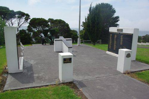 Eden War Memorial : November 2013