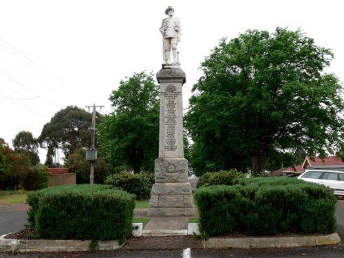 Edenhope War Memorial : 01-November-2011 Edenhope War Memorial : 01-November-2011