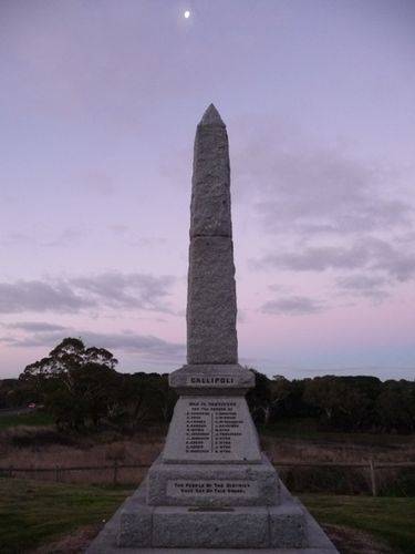 Ellerslie War Memorial : 11-June-2011
