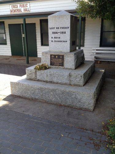 Memorial Hall +War Memorial : March 2014 Memorial Hall +War Memorial : March 2014