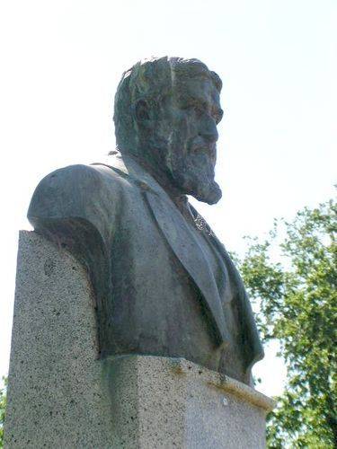 Ernest Mueller