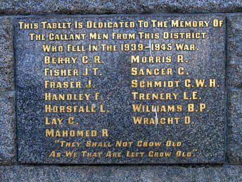 Foster War Memorial : 16-April-2013