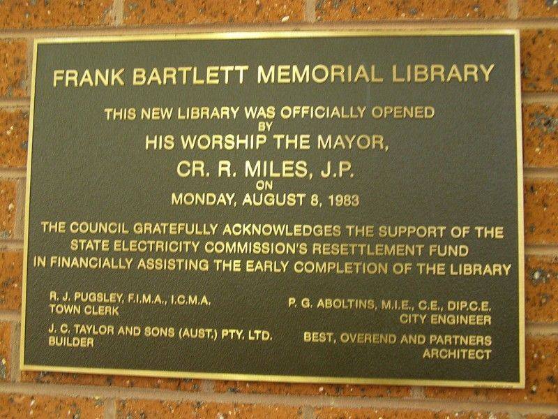 Plaque Inscription : 28-October-2014