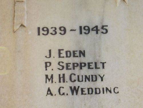 Freeling War Memorial : 27-April-2011