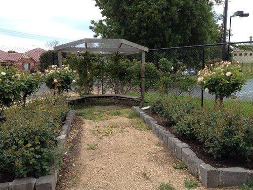 Commemorative Rose Garden 3 : October 2013