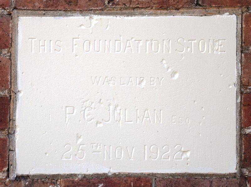 09-May-2018 (Henry Moulds) 09-May-2018 (Henry Moulds)