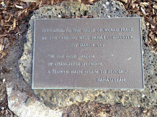 Geelong West  Bahá'í Community Rose Garden Plaque : 10-09-2013