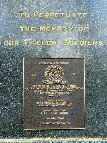 Geeveston Cenotaph   Left Side
