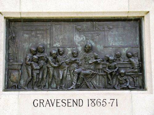 General Charles Gordon   Left   Lower Frieze