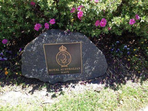 Royal Australian Navy Insignia: November 2013