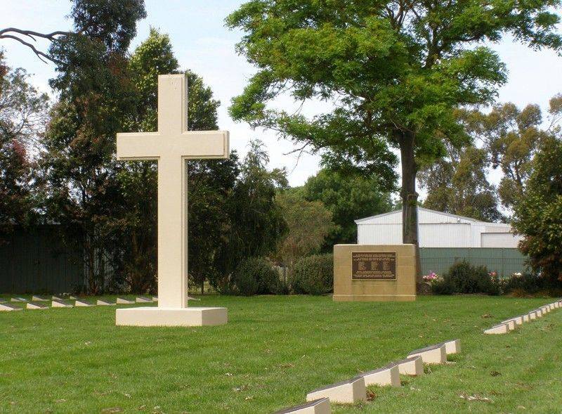 German War Cemetery 2 : 19 -October-2014