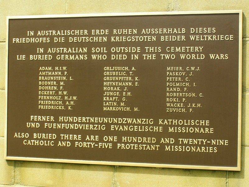 Memorial Plaque : 19-October-2014 Memorial Plaque : 19-October-2014