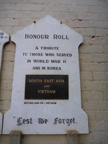 Geurie War Memorial : 07-April-2013 Geurie War Memorial : 07-April-2013