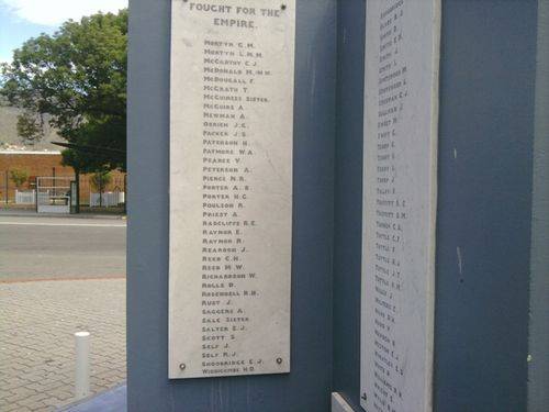 Glenorchy War Memorial : 10-January-2013 Glenorchy War Memorial : 10-January-2013