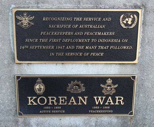 Glenroy War Memorial : 12-April-2013