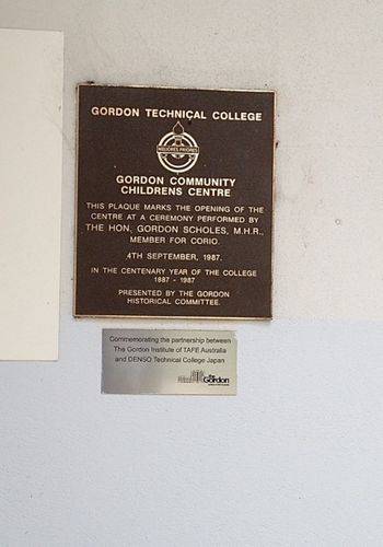 Gordon Childresn Community Centre Plaque : December 2013 Gordon Childresn Community Centre Plaque : December 2013