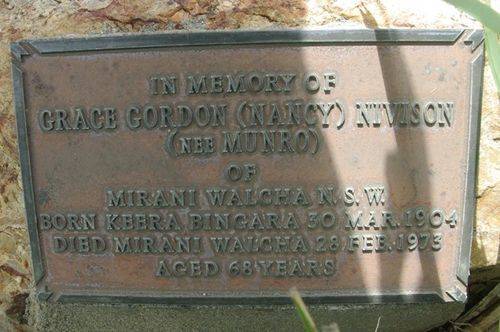 Nivison Memorial Plaque : July 2014