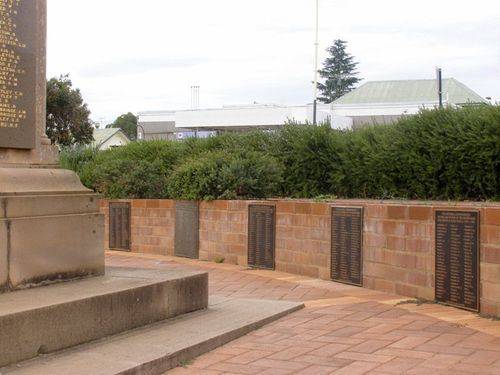 Memorial Wall 3 : 25-03-2014