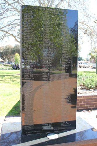 Griffith Cenotaph : 06-December-2012