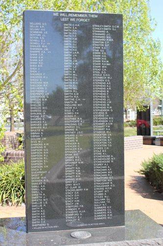 Griffith Cenotaph : 06-December-2012