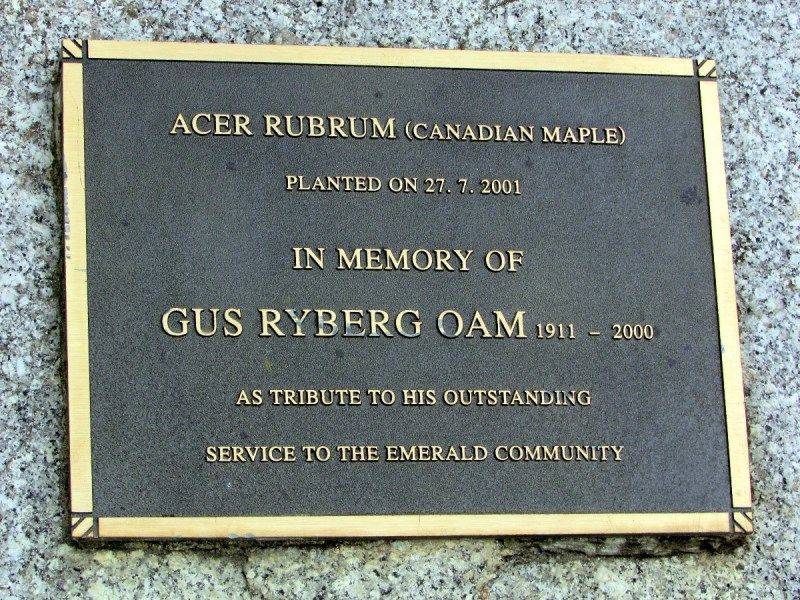 Plaque : 28-April-2016