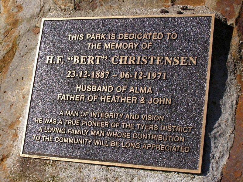 Inscription Plaque : 29-October-2014