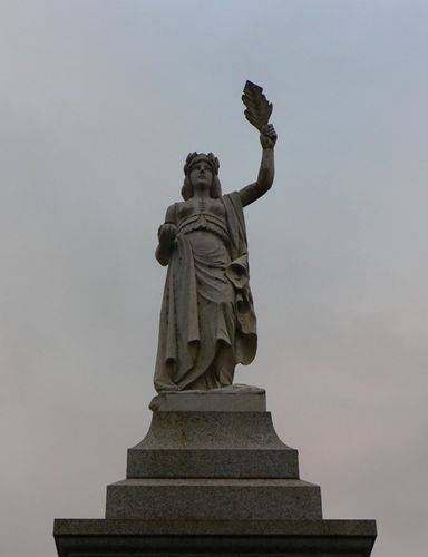 Hamilton War Memorial : 11-June-2011 Hamilton War Memorial : 11-June-2011