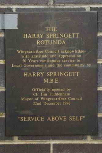 Springett Plaque 1 : August-2014