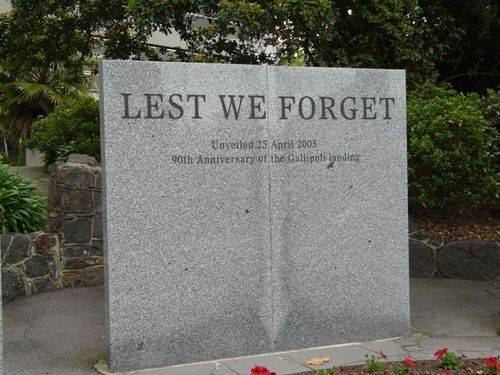 Heidelberg War Memorial : 26-November-2011 Heidelberg War Memorial : 26-November-2011