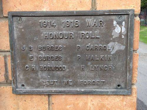 Highton Memorial Gates WW1 Plaque : 10-09-2013 Highton Memorial Gates WW1 Plaque : 10-09-2013