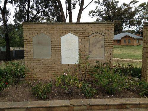 Memorial Wall & Garden 2 : October 2013