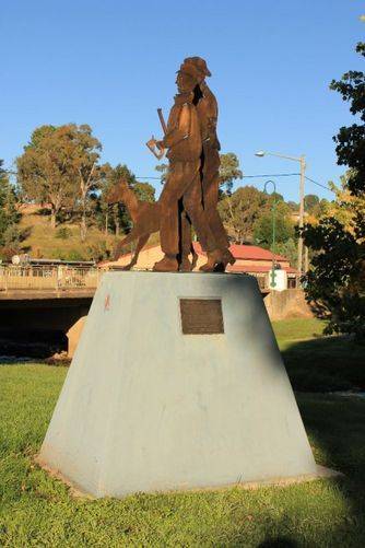 Hume & Hovell : 27-March-2011