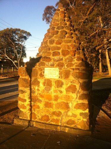 Hume & Hovell : 24-August-2011