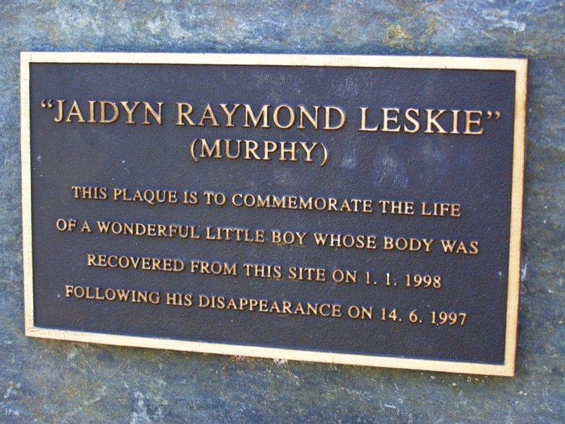 Plaque Inscription : 03-November-2014