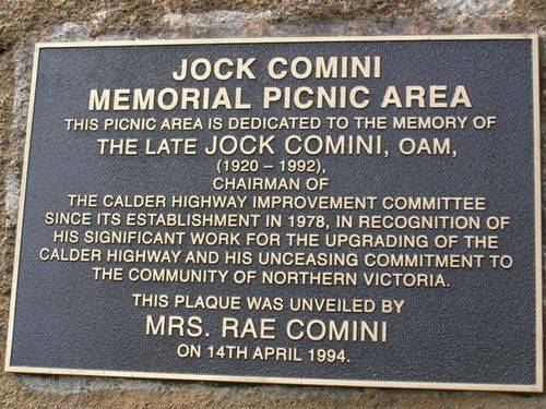 Comini Plaque Inscription : 02-05-2014