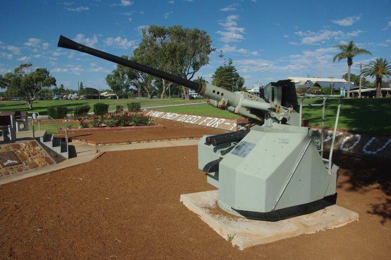 Bofors Gun: 15-August-2015