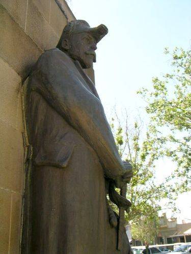 King George V Side View  Nov 2009