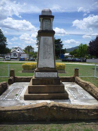 Kootingal War Memorial : 08-December-2012