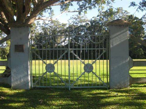 Peace Memorial Park Gates 2 : 04-07-2009 Peace Memorial Park Gates 2 : 04-07-2009