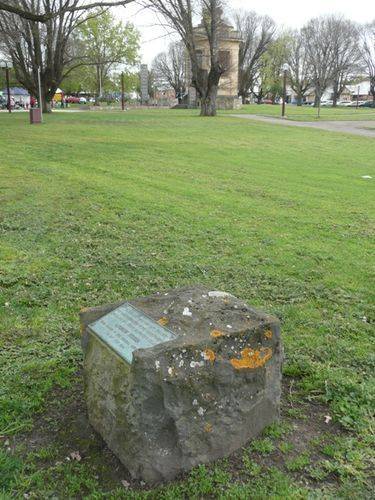 “Last Man and Last Shilling” Monument : 04-October-2012 “Last Man and Last Shilling” Monument : 04-October-2012