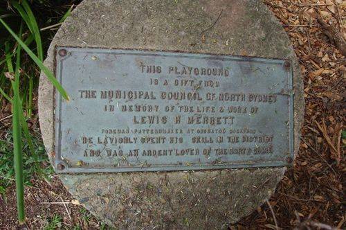 Plaque Inscription : May 2014