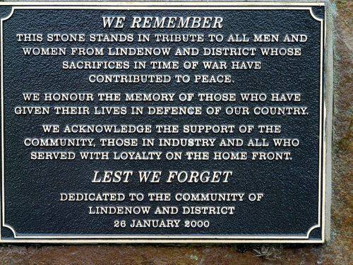 Lindenow War Memorial : 18-August-2011 Lindenow War Memorial : 18-August-2011