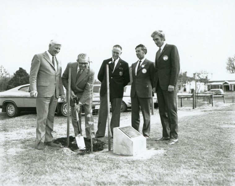 06-October-1973 : Planting Ceremony : State Library of South Australia - BRG-347-1253 06-October-1973 : Planting Ceremony : State Library of South Australia - BRG-347-1253