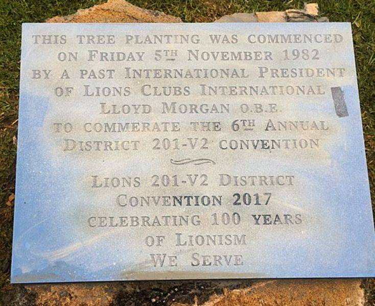New Plaque : 03-November-2017 (Leigh Morgan) New Plaque : 03-November-2017 (Leigh Morgan)