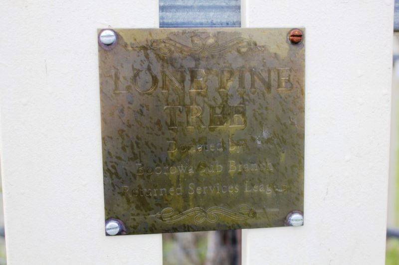 Plaque : 25-September-2016
