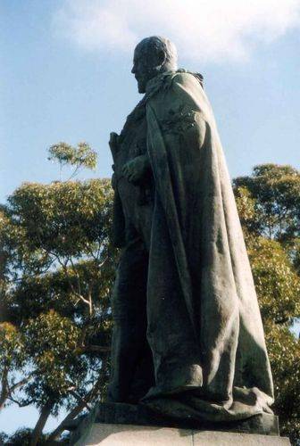 Lord Forrest Statue