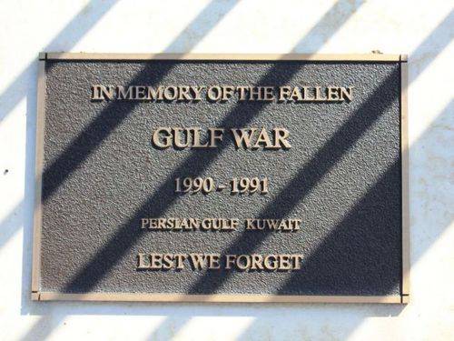 Loxton War Memorial : 16-July-2011 Loxton War Memorial : 16-July-2011