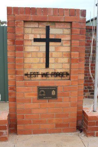 Manangatang War Memorial : 17-September-2012